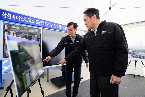 이재용 회장, 최대 실적 낸 삼성바이오로직스 찾아 ‘한계 돌파’ 강조