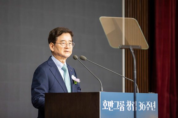 ▲호반그룹 창립 36주년 기념식에서 김선규 호반그룹 회장이 기념사를 하고 있다. / 사진=호반그룹 호반그룹, 창립 36주년 기념식 개최