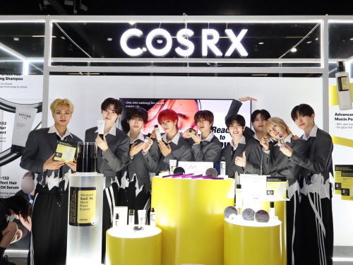코스알엑스(COSRX), KCON LA 2025 참여… 미국 팬 사로잡아