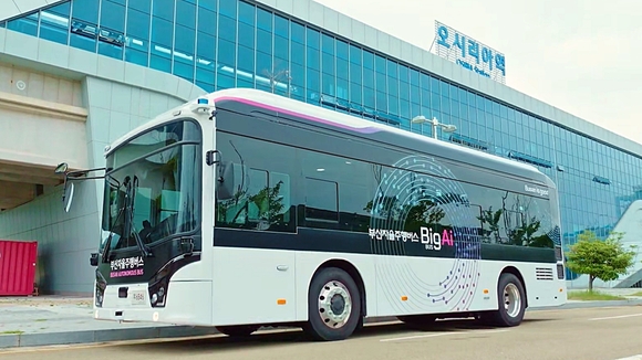 LG유플러스, 부산 오시리아 시민 대상 자율주행 개시
