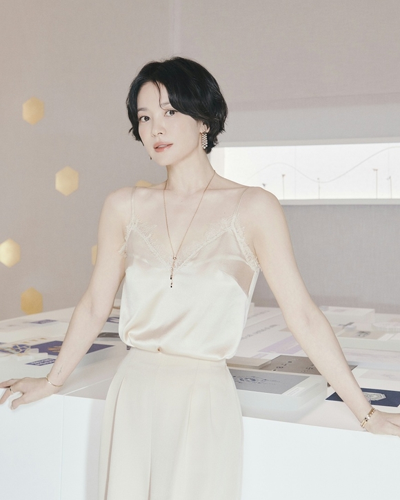 쇼메, 엠버서더 송혜교 비 드 쇼메 팝업스토어 참석