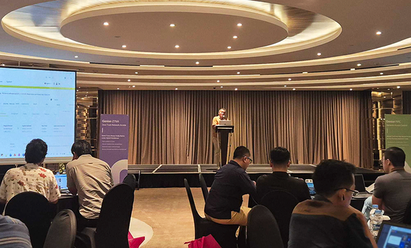 ▲지니언스는 지난 11일부터 12일까지 인도네시아 자카르타에서 ‘지니언스 파트너 앤 솔루션 데이 2025’를 성공적으로 개최했다고 밝혔다. / 사진=지니언스 지니언스, ‘글로벌 파트너·솔루션 데이 2025’ 성료