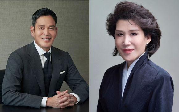 [취재] ‘남매 경영 1년’…정용진 이마트는 회복, 정유경 백화점은 주춤