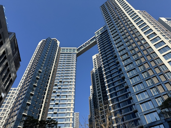 롯데건설, 하이엔드 주거공간 ‘잠실 르엘’ 입주