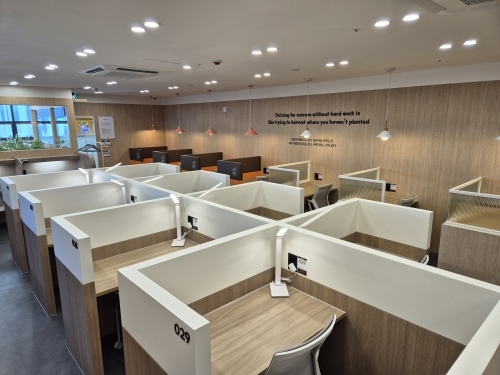 아이덴 스터디카페, 부산대점 신규 오픈…‘2세대 디자인’으로 전 연령층 호평