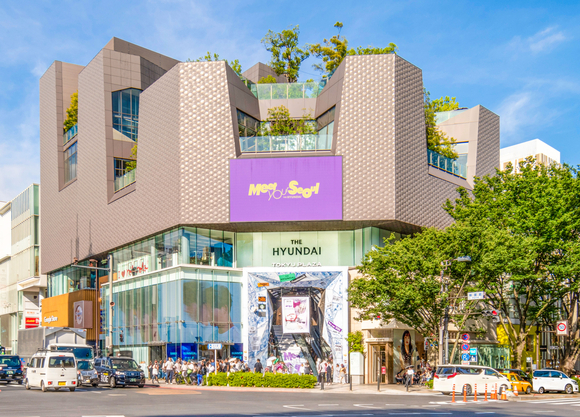 ▲도쿄 오모테산도 더현대글로벌 플래그십스토어 전경 / 사진=현대백화점 현대백화점, 일본 핵심 상권에 더현대 첫 깃발